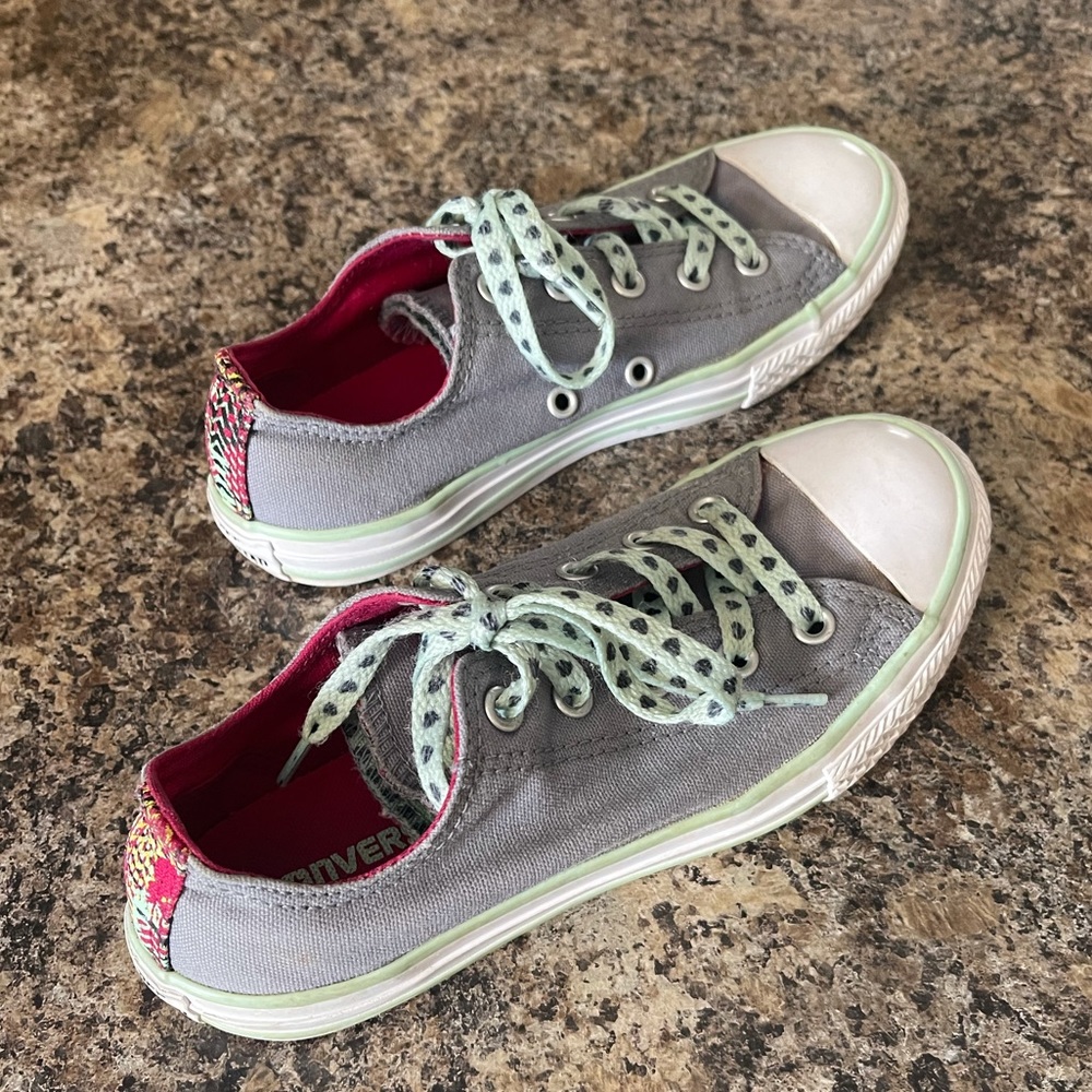 Girls Converse